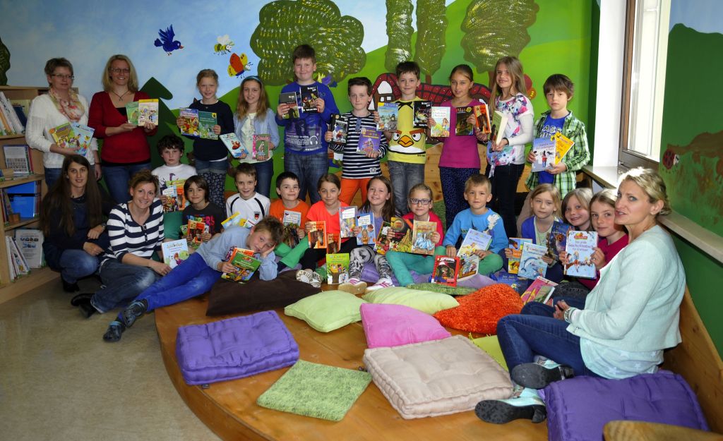 2014-05-20 Basarteam spendet für Schule