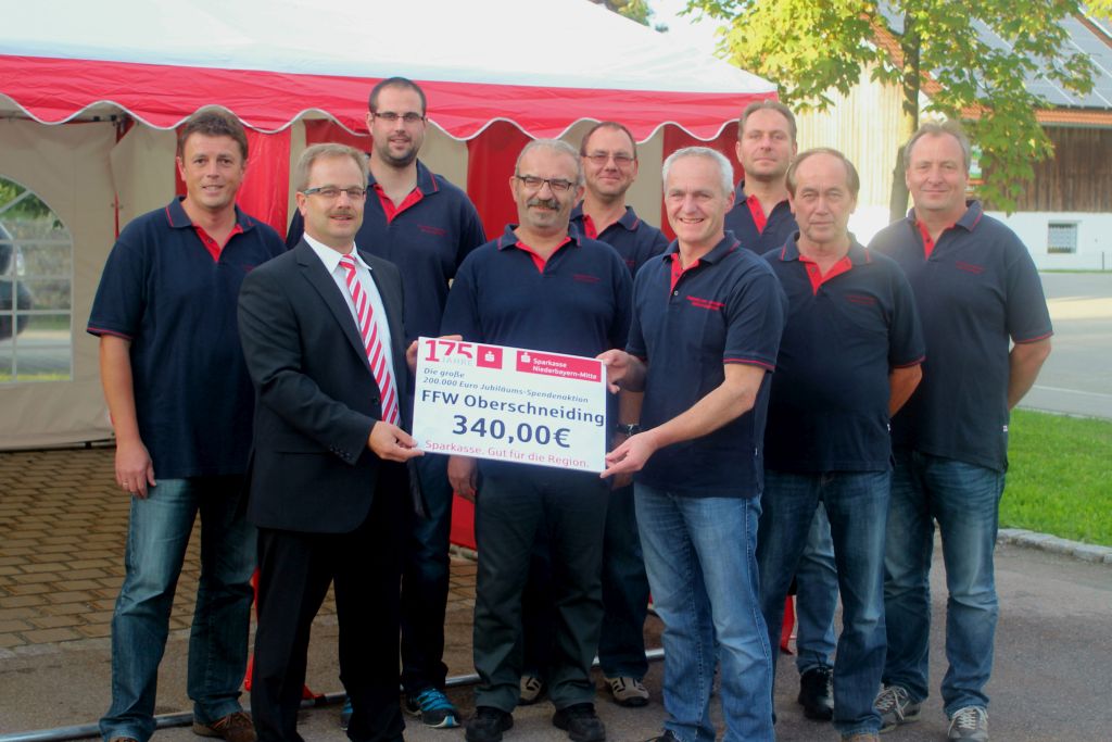 2015 09 18 Spendenübergabe FFW