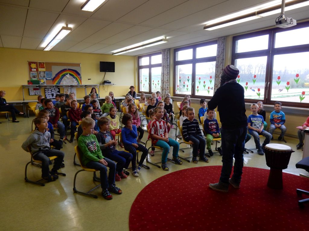 2016 04 11 Autorenlesung Grundschule 3