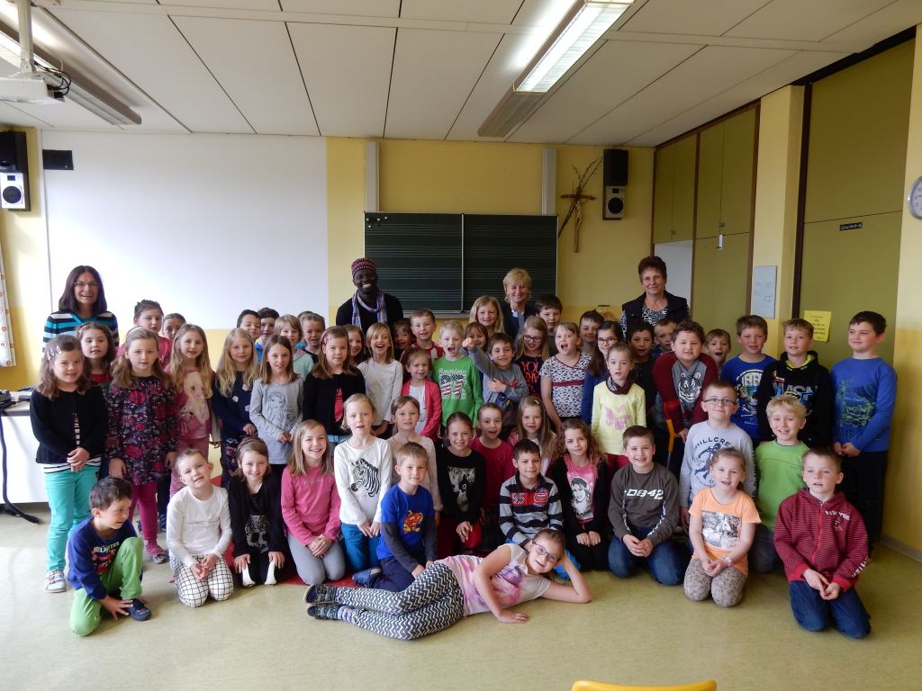 2016 04 11 Autorenlesung Grundschule 4