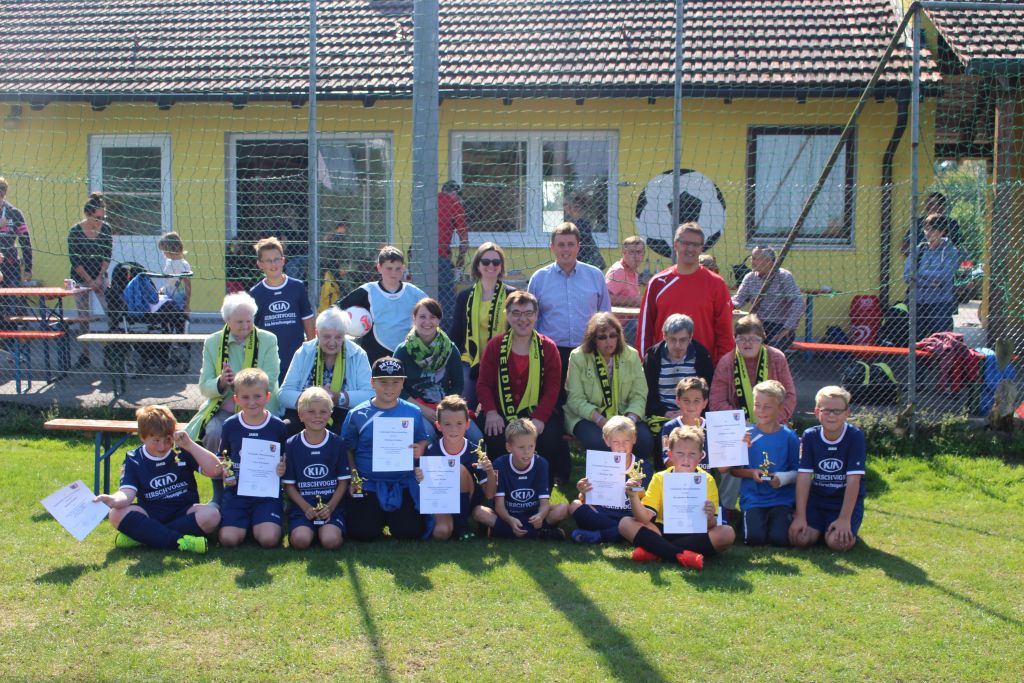 2016 09 24 F Jugend Urkunden