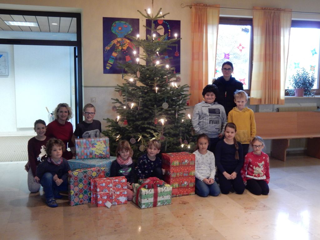 2019 12 13 Geschenke Schule